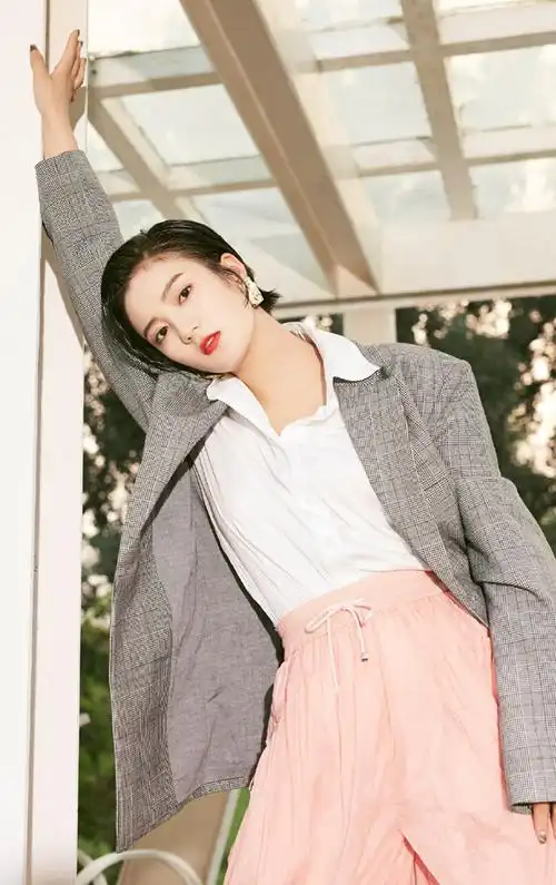 张雅钦时尚写真大片