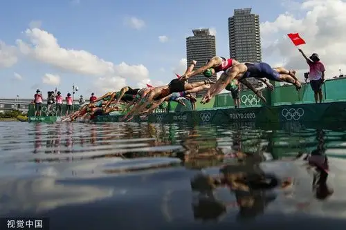 快讯-铁人三项混合接力英国队夺金|东京奥运会|比赛日_网易体育