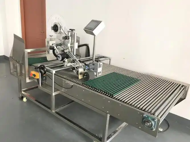 全自动平面贴标机 纸箱贴标 燃油宝平面贴