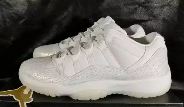 上新aj11夏日纯白爆裂皮小鞋