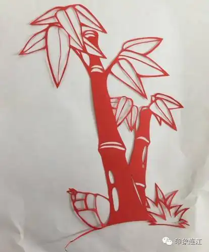 与笋这幅作品,小作者用较娴熟的手法,把剪纸的刀味纸感表达的淋漓尽致