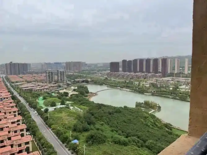 雁鸣湖畔独栋别墅