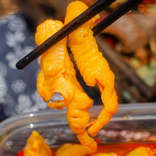 四川柠檬无骨鸡爪酸甜辣即食网红袋装盒装泰式脱凤爪零食熟食冷吃