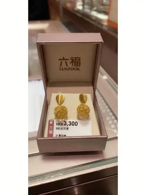 六福黄金耳环