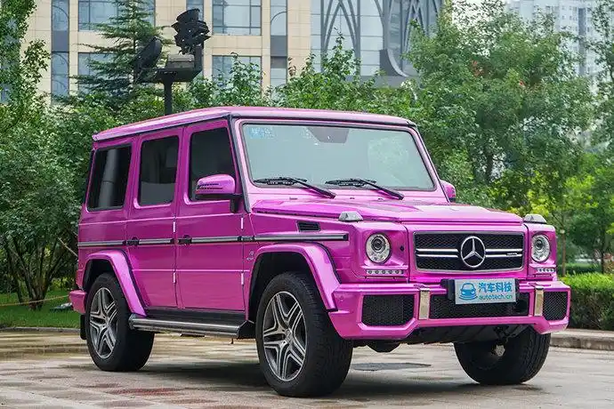 实拍国内唯一的粉色奔驰g63 amg_太平洋号