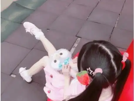 美腿杀硬核pk蔡萝莉白赛高酱细温婉长都不及她