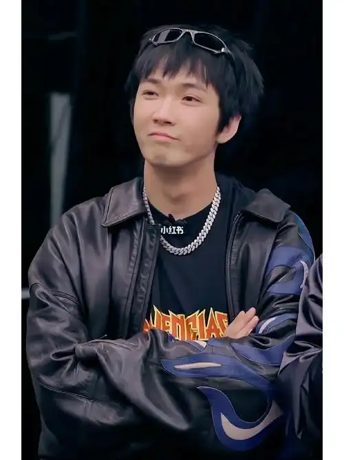 tt一开口就让我梦回2017年夏天#中国新说唱巅峰对决  #你的男孩tt