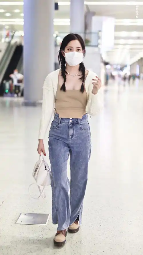 欧阳娜娜跨界艺术展