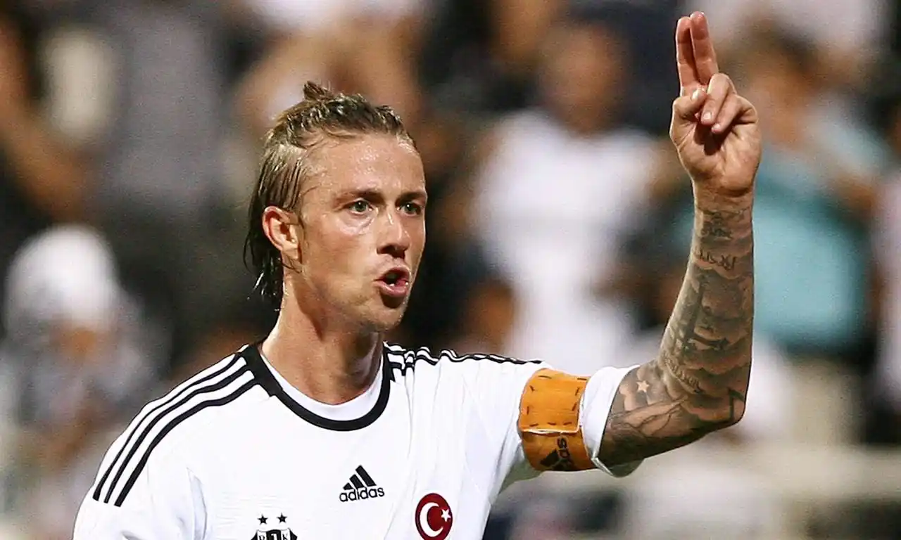 然而就算是古蒂这样离我们并不遥远的球员,在当今足坛也很难找到