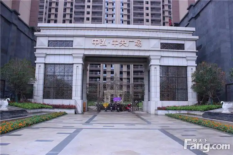 实景图:小区大门(2016-7-27)