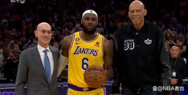 詹姆斯超越贾巴尔!卫冕nba历史总得分王!