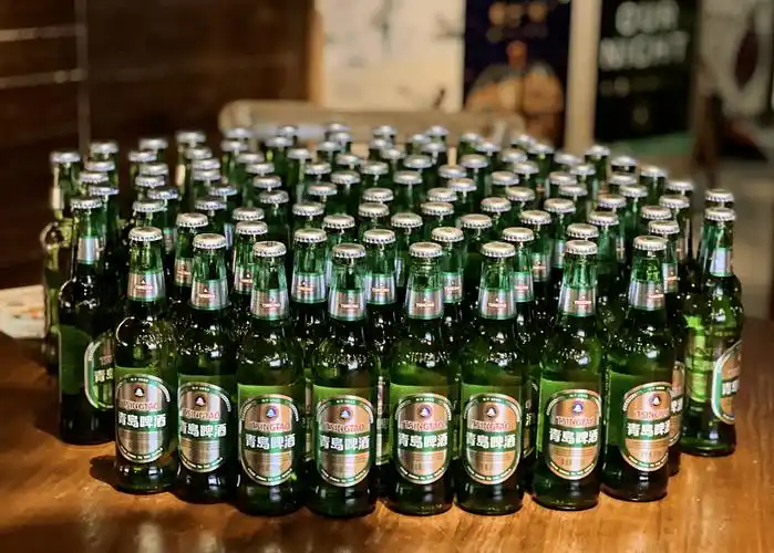 199元抢购繁花里100瓶青岛银标啤酒仅限夜场8点后使用