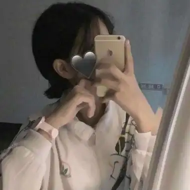 女头手机遮脸少女高清用手机遮住脸的女生头像图片