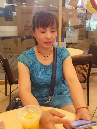50岁离异女征婚照片(id:81901728)_重庆征婚交友_珍爱网