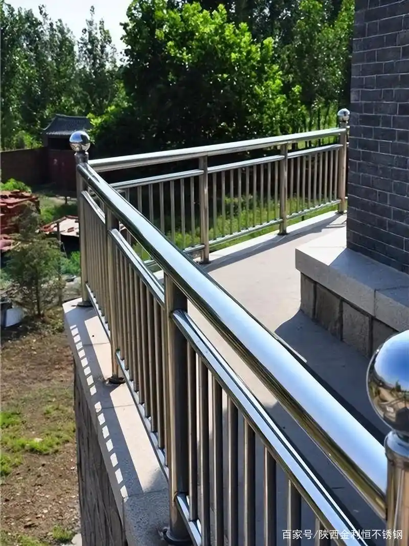 不锈钢栏杆的优点及应用