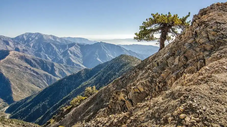 大自然唯美群山风光高清桌面壁纸