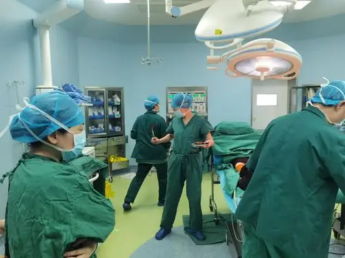 01妇科手术开始消毒铺单