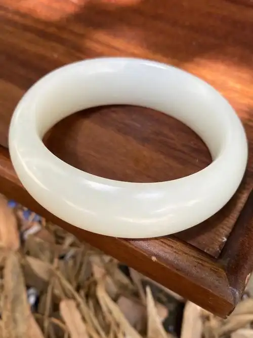 和田玉白玉手镯大轮胎