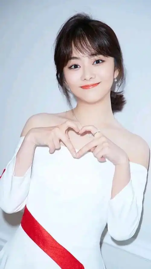 谭松韵个人资料简介中国内地女演员谭松韵