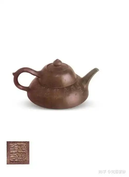 清吏陈曼生雅好紫砂已久后来上手制作出了著名紫砂壶曼生壶