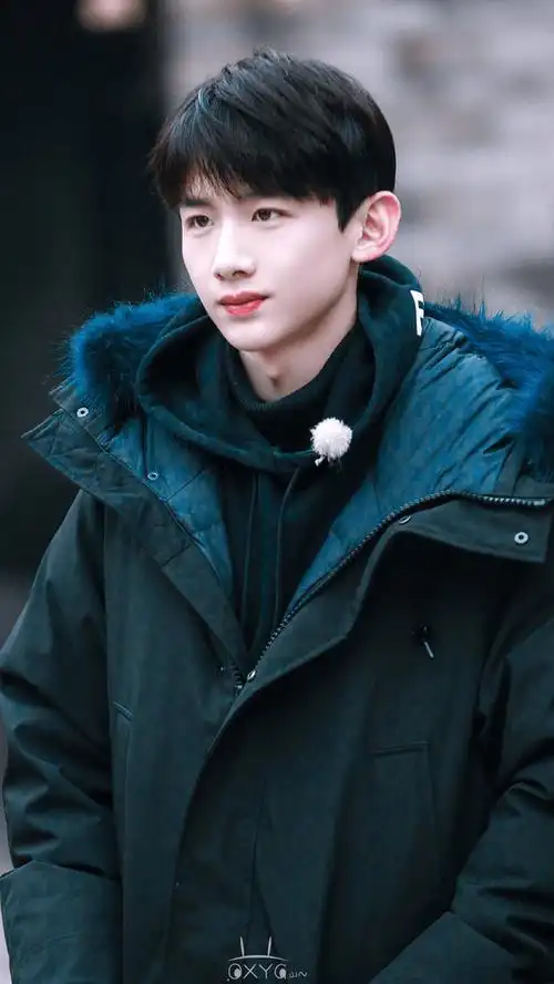 白敬亭新争议不断被锤渣男后口碑下滑揭秘其私下状态和恋情