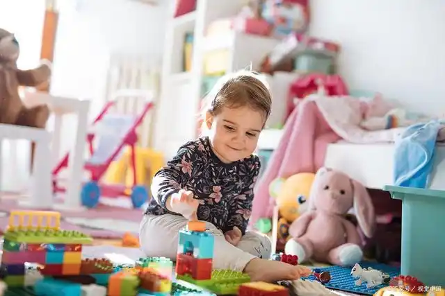 宝宝乱扔玩具,家长如何纠正宝宝这种乱扔玩具的行为呢?