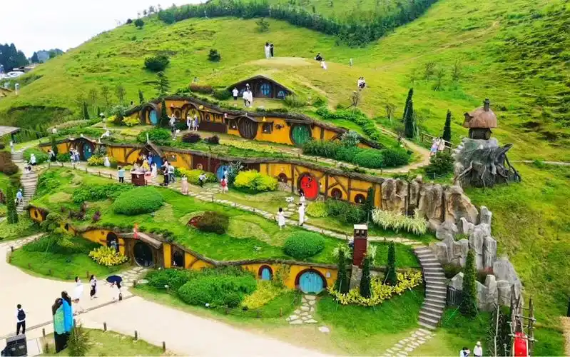 【2k】仰天湖霍比特人小屋