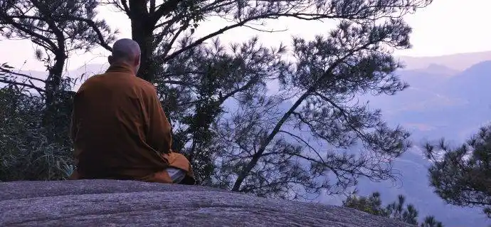 "懒和尚"大安禅师:老僧坐一日 胜过千年忙_佛教频道_大公网