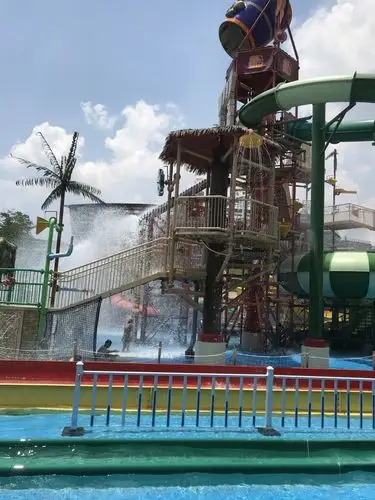 武汉玛雅海滩水公园