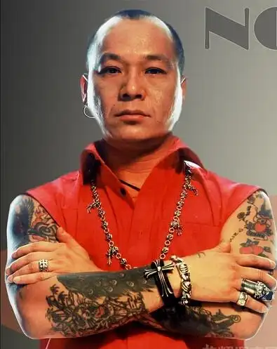 古惑仔大佬b吴志雄刺青惊艳于世
