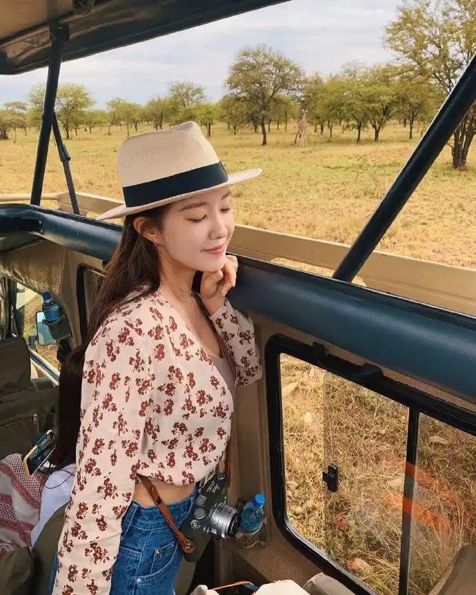 【图片】t-ara朴孝敏(hyominnn)ins更新 共10p原文:finally met the