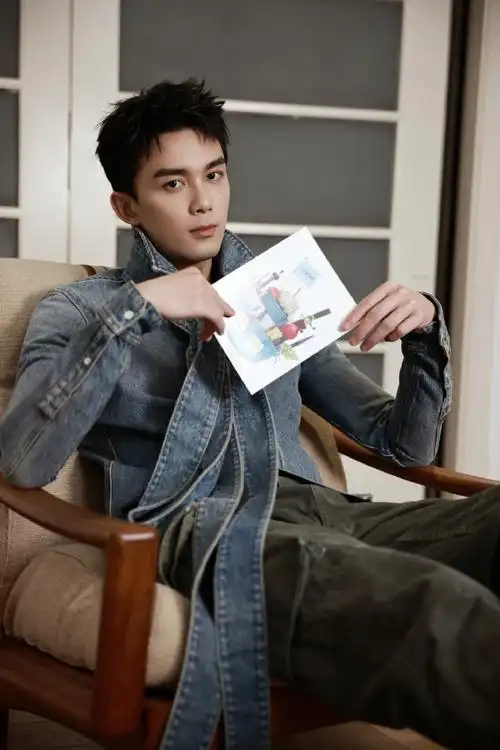 吴磊好大的蝴蝶结领带##吴磊超长牛仔蝴蝶结领带