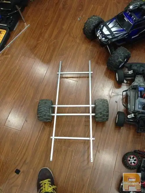 小弟不才,杂交外壳90028自制小拖车!