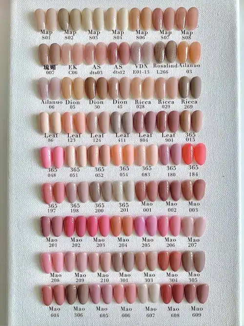 颜色较深,更接近罐子里面胶的颜色…色板主要是给我自己看色差的,实际