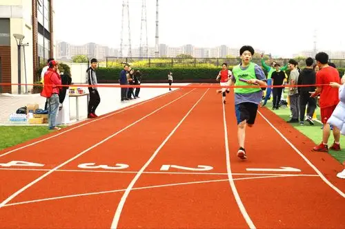100米跑.jpg