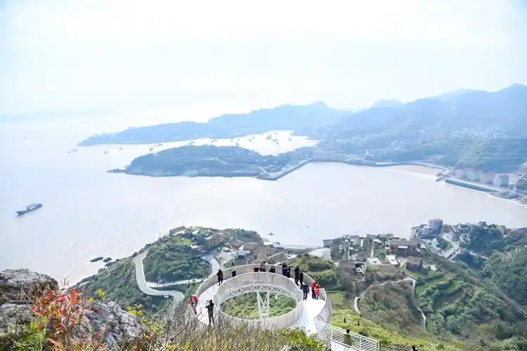 【携程攻略】温岭石塘景点,在台州温岭石塘有这样一个网红观景台,国内