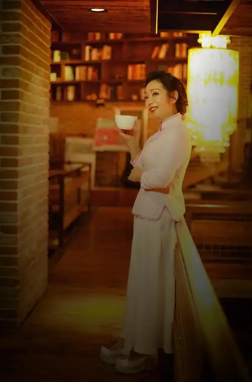 爱喝咖啡的女人,你是谁