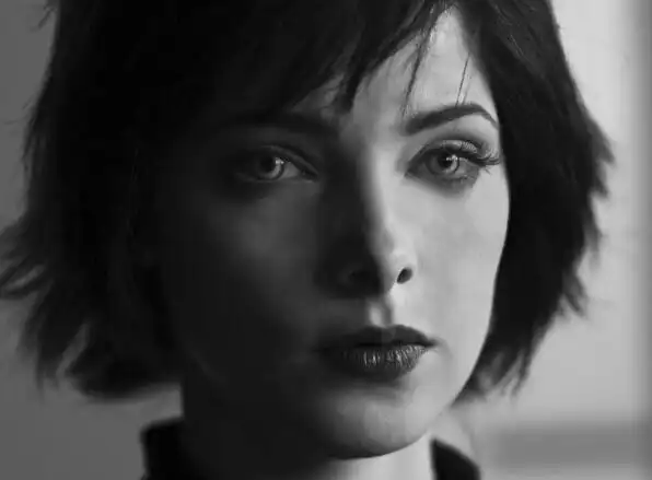 暮光之城爱丽丝身世