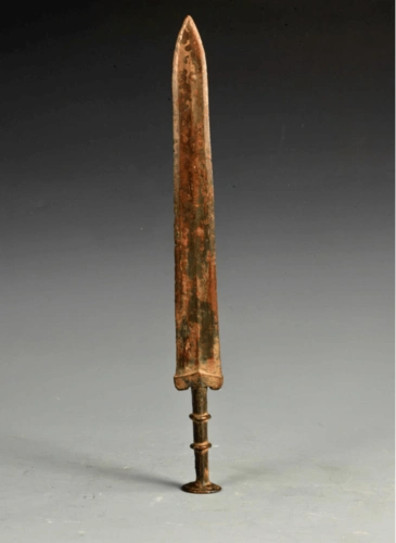 宁县博物馆精品文物丨战国圆首尖锋厚格铜剑