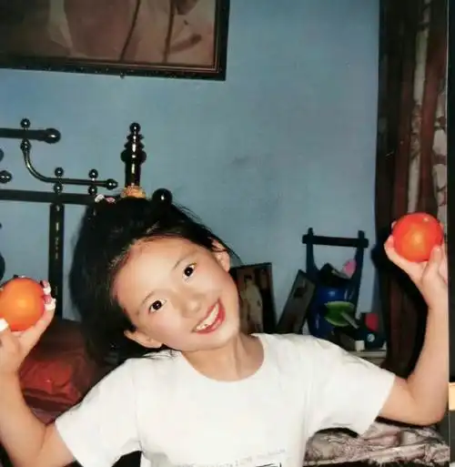 赵露思童年照片