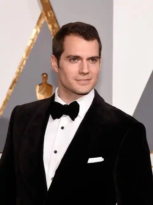 原创国外国草亨利卡维尔的艰难成名路