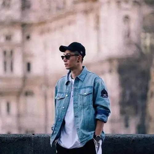 爱戴棒球帽的男生,你知道棒球帽分几种吗_手机搜狐网