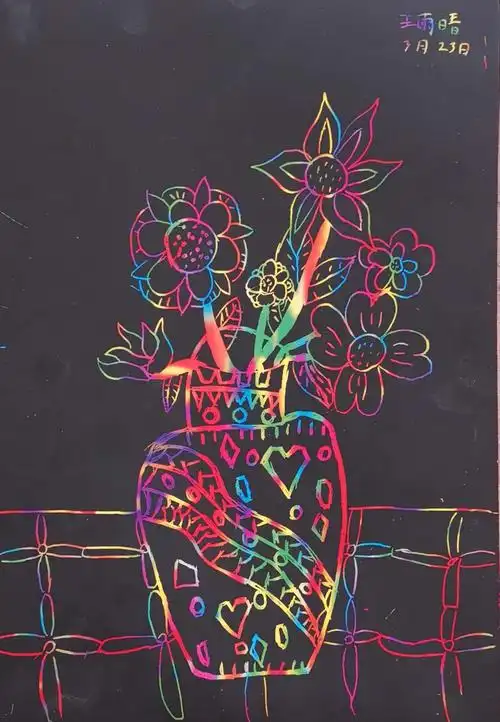 3.23一二年级《刮画瓶花》