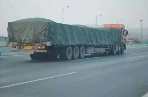 大货车司机睡觉时为何要用嘴咬住绳子事情的缘由让人心酸不已