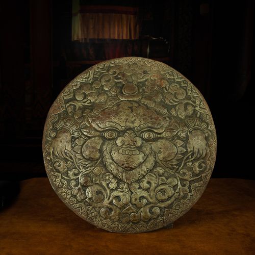 藏传大年份寒铁锤碟工艺大鹏金翅鸟护法圆唐卡居家壁挂摆件收藏