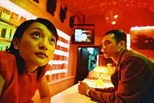 黄觉:一周换6任女友,和徐静蕾同居5年后,转身与小14岁网友闪婚|周迅