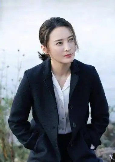 蒋勤勤口中的"普通朋友",成了于佳卉的噩梦,陈建斌也难辞其咎_张孝正