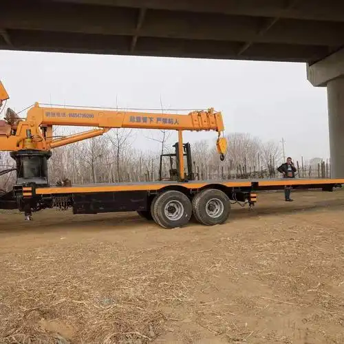 厂家定制新款四驱拖拉机随车吊农用移树吊矿用随车起重机