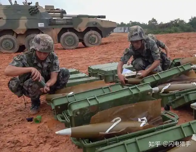 车载战神传奇pcl09式122mm车载榴弹炮