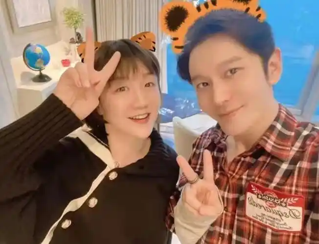 陈梦和黄晓明是什么关系乒乓球冠军陈梦个人资料简介